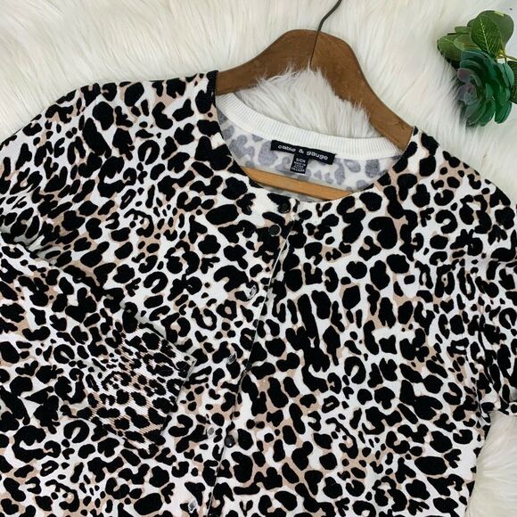 Cable And Gauge Leopard Print Cardigan Size small - Picture 2 of 9